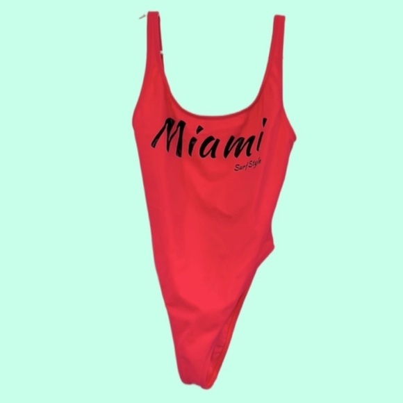 WOMENS SURF STYLE MIAMI One Piece Cheeky Swimsuit HOT PINK SIZE SMALL 90s STYLE - Picture 1 of 4